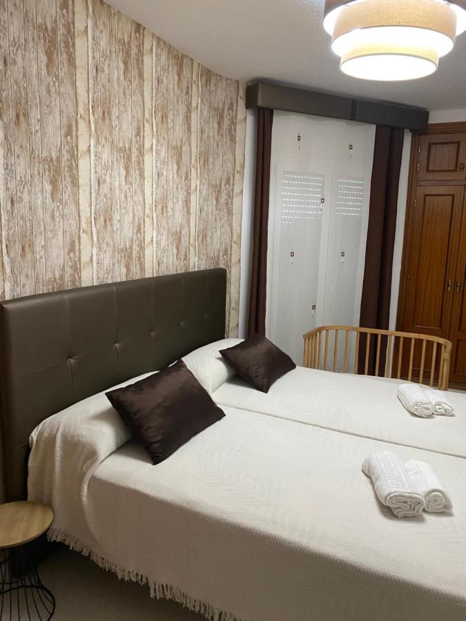 Apartamento Andalucia - Sea View, Beach, Marina, Lift & Free Parking ガルチャ エクステリア 写真