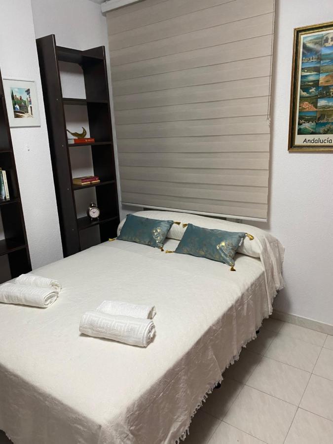 Apartamento Andalucia - Sea View, Beach, Marina, Lift & Free Parking ガルチャ エクステリア 写真